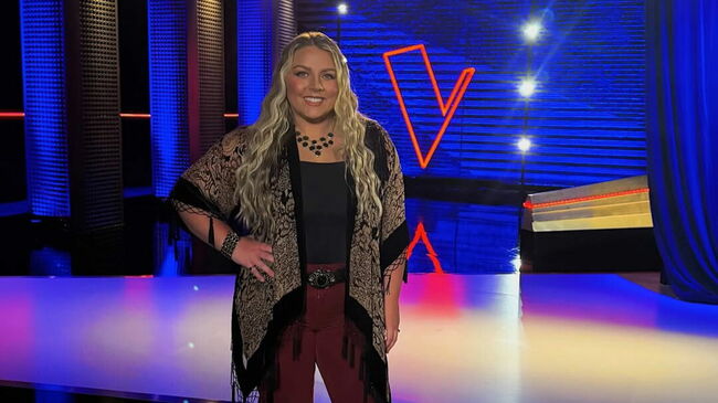 Who Is Singing the National Anthem at Commanders vs Vikings? Life, Net Worth & More About Cori Kennedy