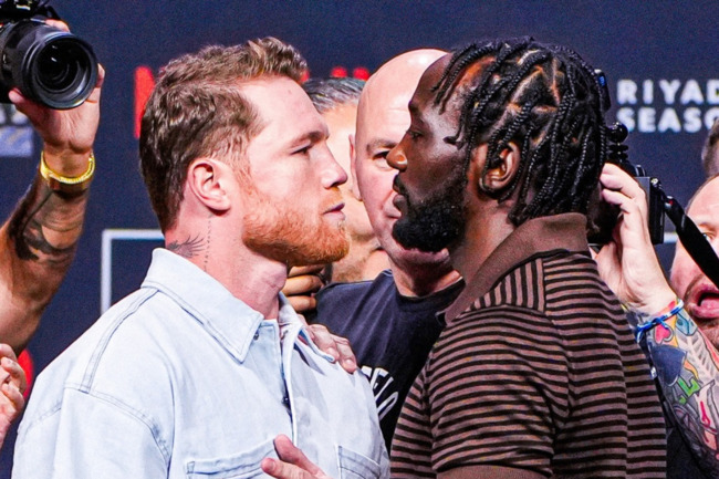 Canelo Alvarez to Break His Long-Standing Tradition for Terence Crawford Rematch