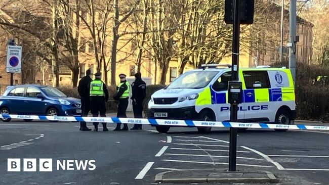 Man dies after being found injured on Glasgow street on Christmas Day