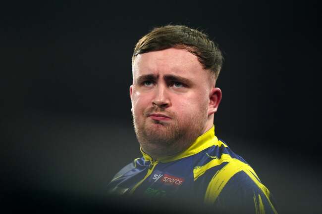 World Darts Championship live: Luke Littler faces off against Krzysztof Ratajski in quarter final