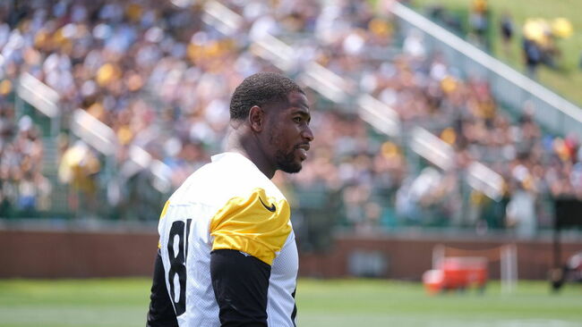 Amid Brother’s 16-Year Prison Sentence, Steelers’ Jonnu Smith Opens Up on How Life Isn’t the Same Anymore