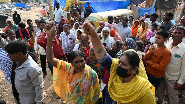 Those who lost homes in Kogilu to hold a rally today; BJP to protest on Monday