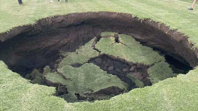 Sinkhole emerges on field near North East Link tunnelling works