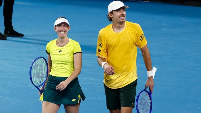 De Minaur twin win sends Australia into United Cup quarter-finals