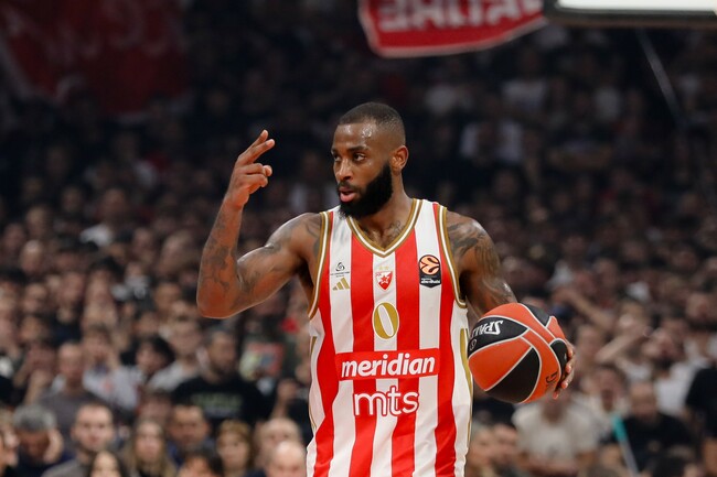 Kodi Miler Mekintajer dobio sramnu poruku, pa se oglasio i javno odgovorio navijaču