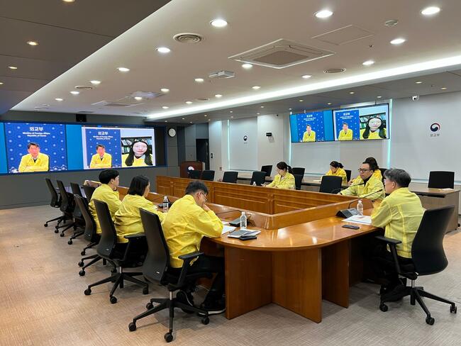 Foreign ministry examines contingency plans for Korean nationals in Iran