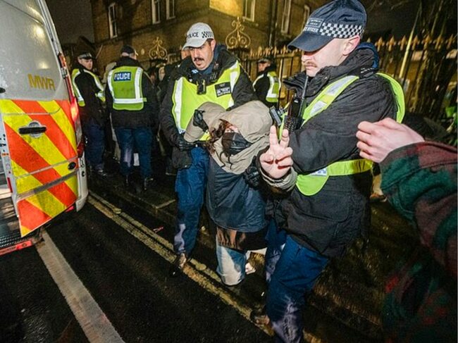 The police and MSM are lying about what happened at Wormwood Scrubs