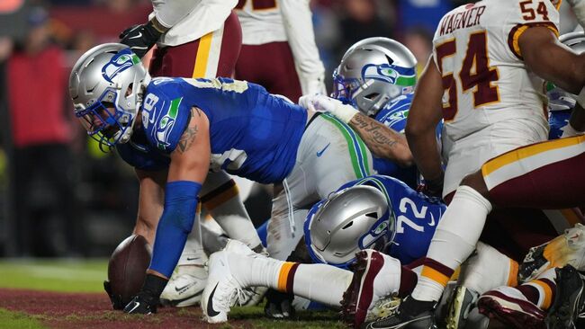 Seahawks' short-yardage threat: AJ Barner and the 'Barnyard'