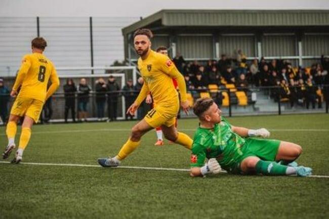 Harborough Town closing in on top spot as Stourbridge are swept aside