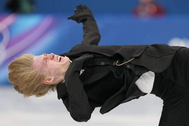 Gogolev sends Canada into Olympic team event final