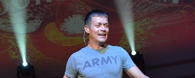 Brad Arnold, Lead Singer of 3 Doors Down, Dead at 47