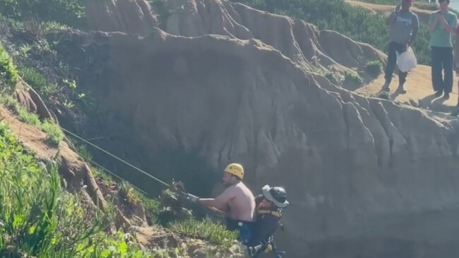 Cliff jumpers rescued after getting stuck in high surf at Sunset Cliffs
