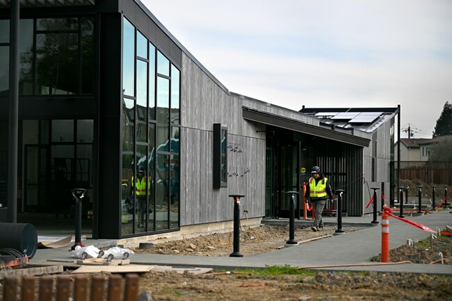 Larkspur makes mid-year budget adjustments