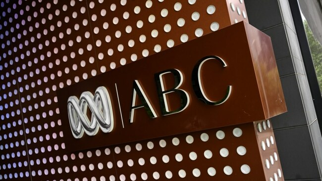 ABC secures television and radio rights for the VFL