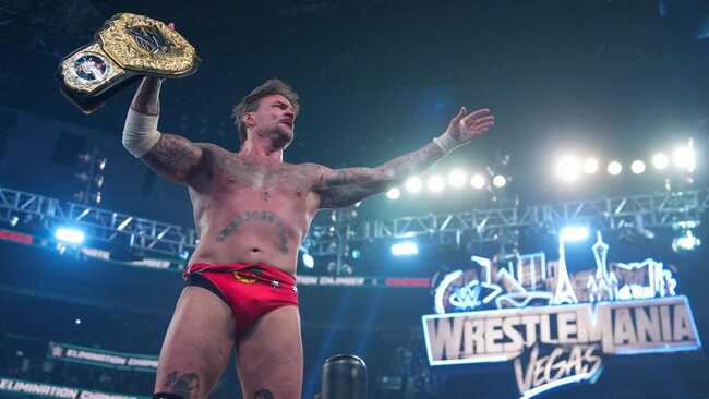 CM Punk recreates Becky Lynch’s iconic NSFW photo; former WWE champion reacts