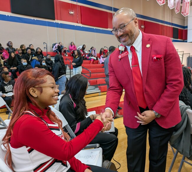 Gary’s 21st Century Charter School cements pact with area colleges