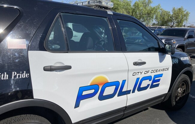 Pedestrian dies after being struck while trying to cross SR-76 in Oceanside