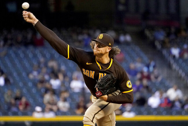 Padres place RHP Paddack on IL with undisclosed condition