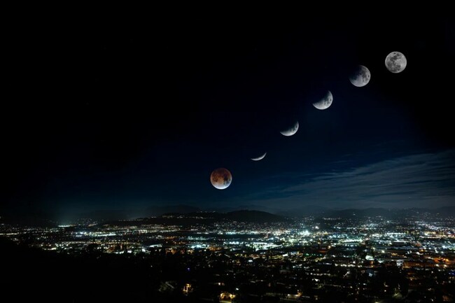 Photos of the 2026 blood moon over San Diego
