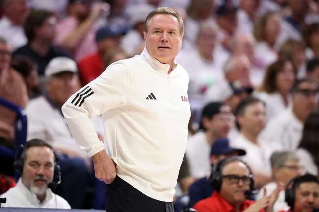 “It’s getting late”: College hoops analyst drops blunt Kansas verdict despite Bill Self & projected No. 1 pick Darryn Peterson pairing