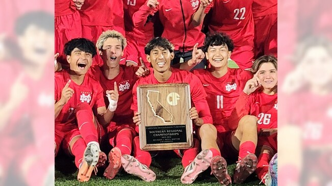 Mater Dei boys soccer wins first CIF regional title by beating Del Norte