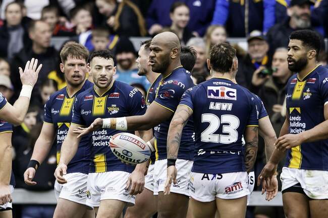 Leeds Rhinos 22 Castleford Tigers 4: Hosts keep Las Vegas hangover at bay to claim derby spoils