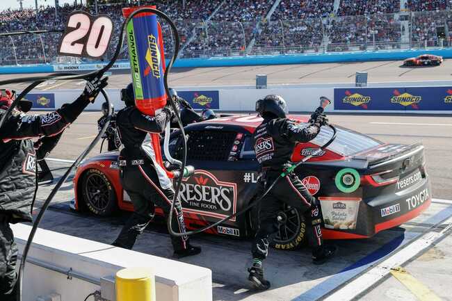 Christopher Bell’s crew chief admits costly mistake after Phoenix loss to Ryan Blaney