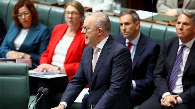 Question time LIVE: House of Reps meets after Australia grants asylum to Iranian soccer players