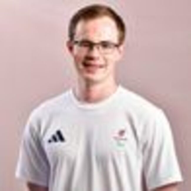 How visually impaired Paralympic champion Neil Simpson uses football to take his mind off the task at hand