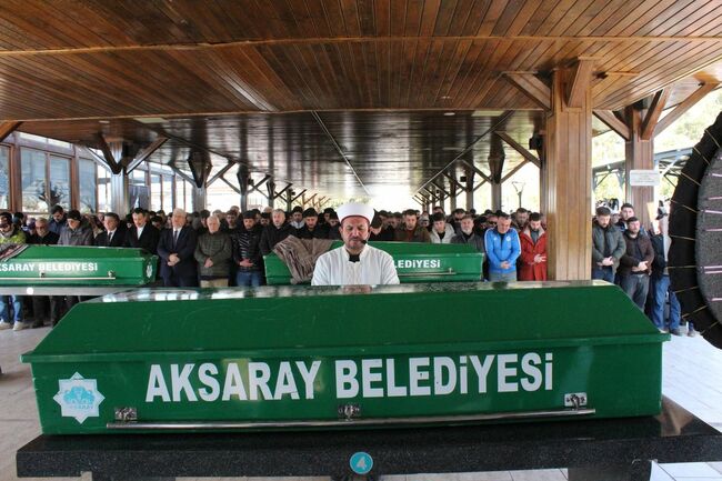 Aksaray'da 'Kız Meselesi' Cinayeti: 16 Yaşındaki Genç Bıçaklanarak Öldürüldü