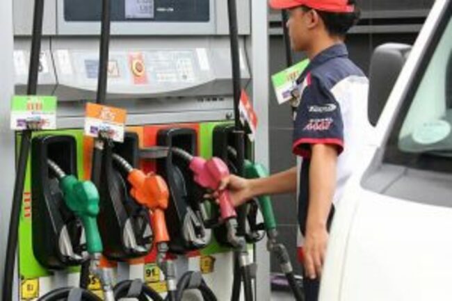Pinoys quip about visiting gas stations as a Holy Week tradition amid fuel crisis