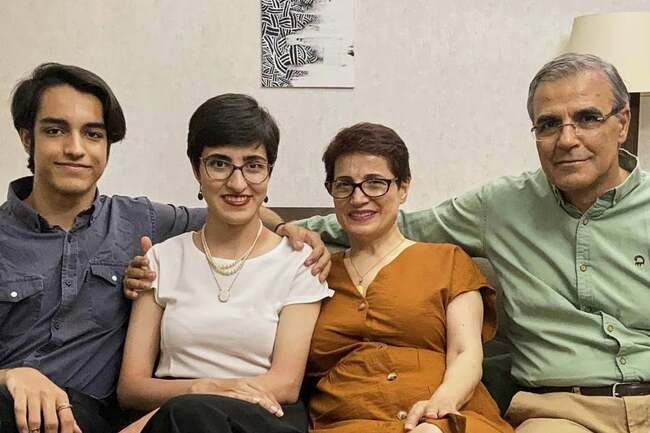 Leading Iranian human rights lawyer Nasrin Sotoudeh detained at home in Tehran