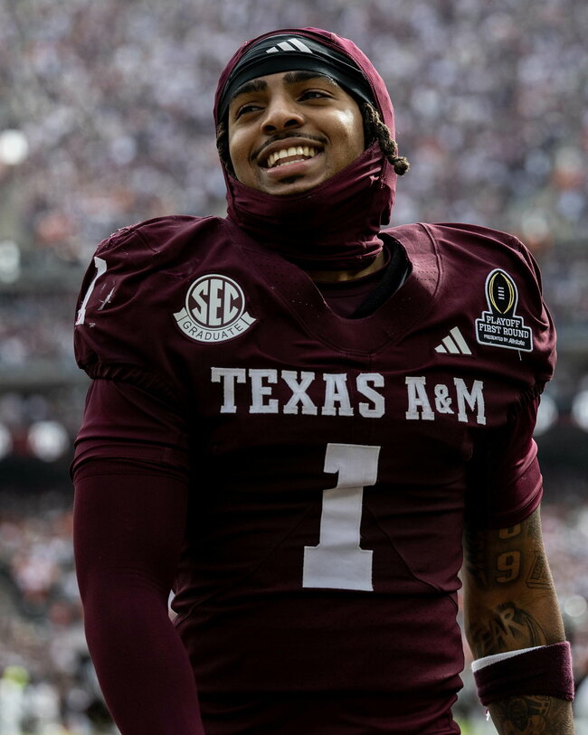 Texas A&M WR Mario Craver Joins USC RB & Longhorns LB for Major NIL Deal