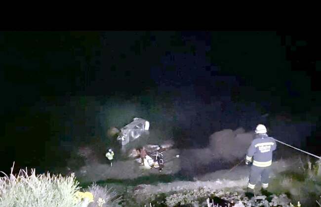 Tekirdağ'da deniz kenarına düşen otomobilde 3 kişi yaralandı