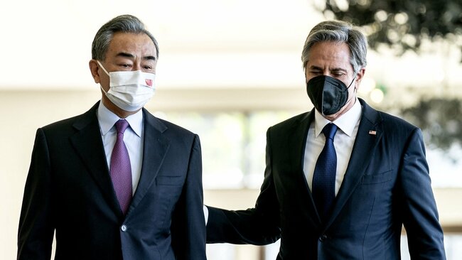 US and China hold first 'constructive' talks in months