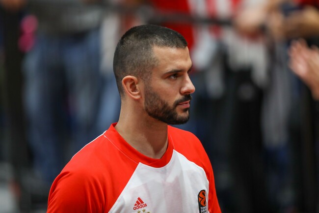 Dok mnogi ćute, bivši kapiten Zvezde se moćno oprostio od Duška Vujoševića: Branko Lazić pokazao veličinu!