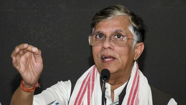 Pawan Khera accuses Assam CM Himanta of using the police to silence questions