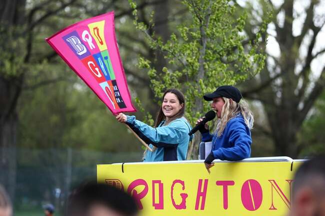 Thousands enjoy 2026 Brighton Marathon - and race has a Sussex winner