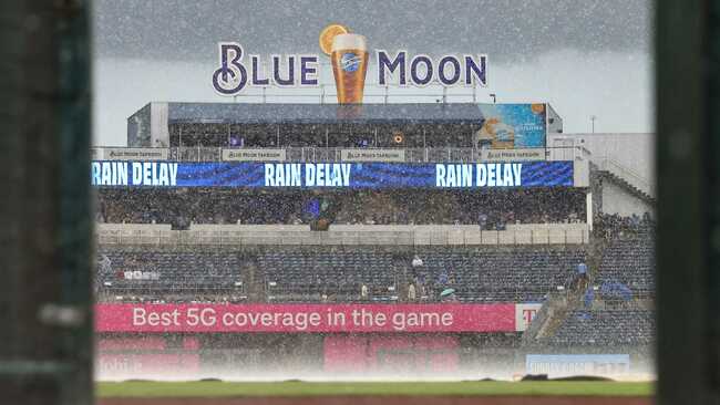 Royals vs White Sox start time: Rain delay updates from Kauffman Stadium