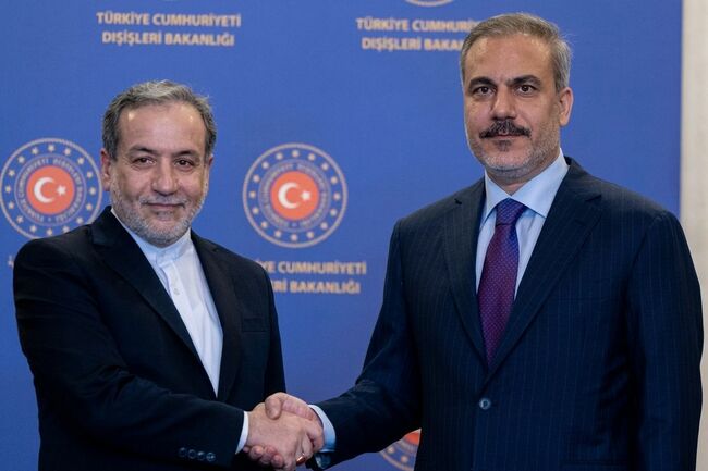 Bakan Fidan, İranlı mevkidaşı Arakçi ile görüştü