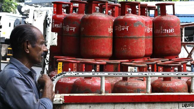 Dining out set to get costlier in Kerala as LPG prices surge; hotels call May 6 shutdown