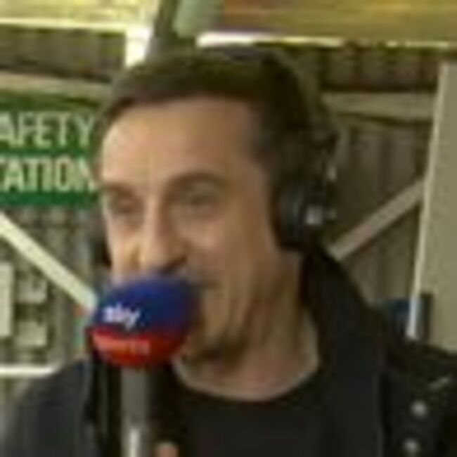 Gary Neville shares who Man United should appoint as Michael Carrick 'hasn't quite got it'