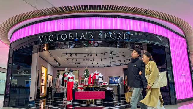 Victoria’s Secret eyes Bath &amp; Body Works turf with fragrance push