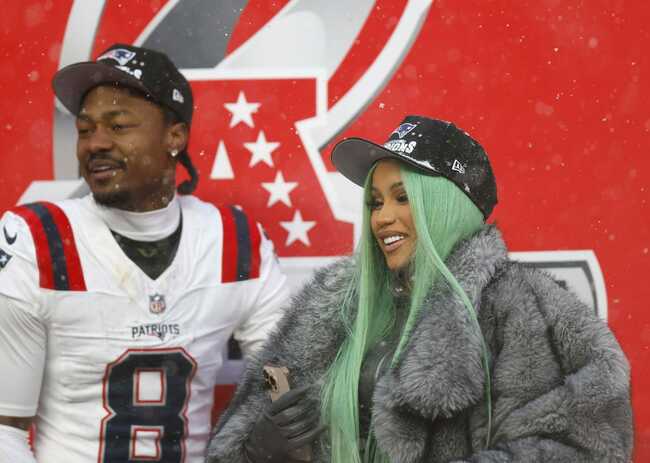 "Ugliest thing ever seen," "Money can't but style": NFL fans rip Stefon Diggs' ex-GF Cardi B over "disgusting" intestine Met Gala 2026 outfit