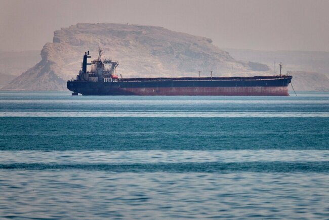 US attempt to open the Strait of Hormuz tests Iran war’s fragile ceasefire