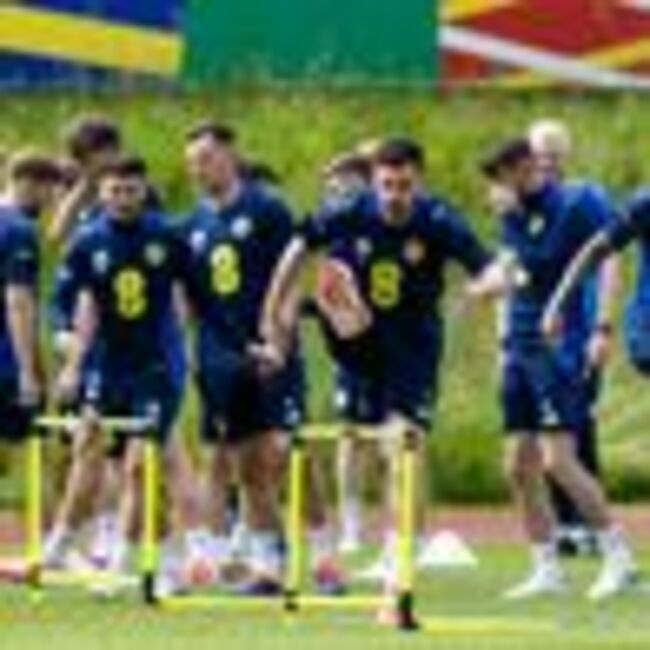 Forgotten Scotland star refuses to give up on World Cup dream after battling back from a year of injury hell