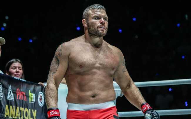 “Beast of a fighter” - Fans react to Anatoly Malykhin’s sledgehammer fists in brutal knockout of Amir Aliakbari