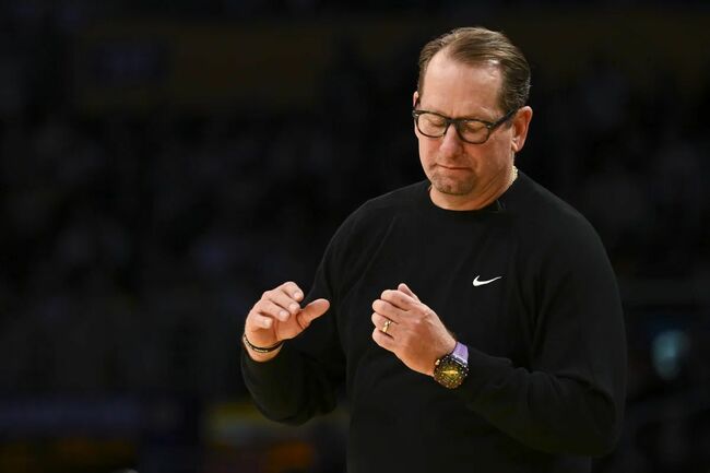 “So Inhuman”: Knicks Fan Slammed for Disrespecting Nick Nurse’s Late Brother During 76ers’ Emotional Tribute