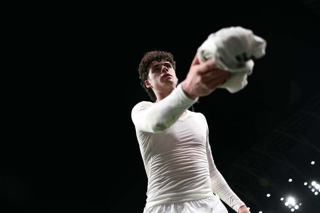 Roberto De Zerbi's big Archie Gray claim as former Leeds United star awaits Tottenham battle with Whites