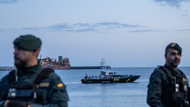 Hantavirus-stricken cruise ship arrives in Tenerife